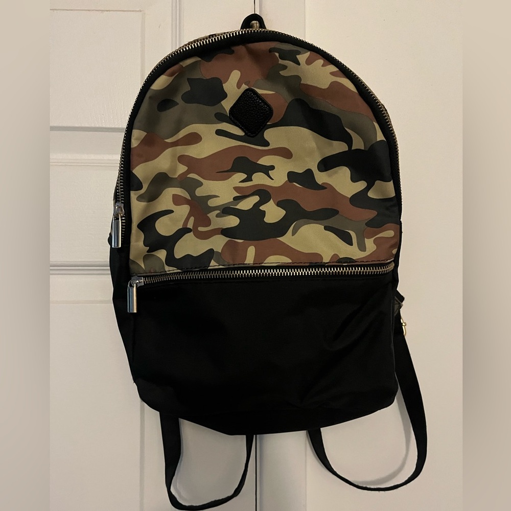 Claire’s Mini Backpack 🎒